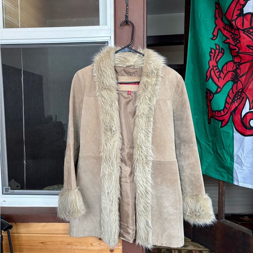 AMAZING Vintage Tan Faux Fur Trim Coat